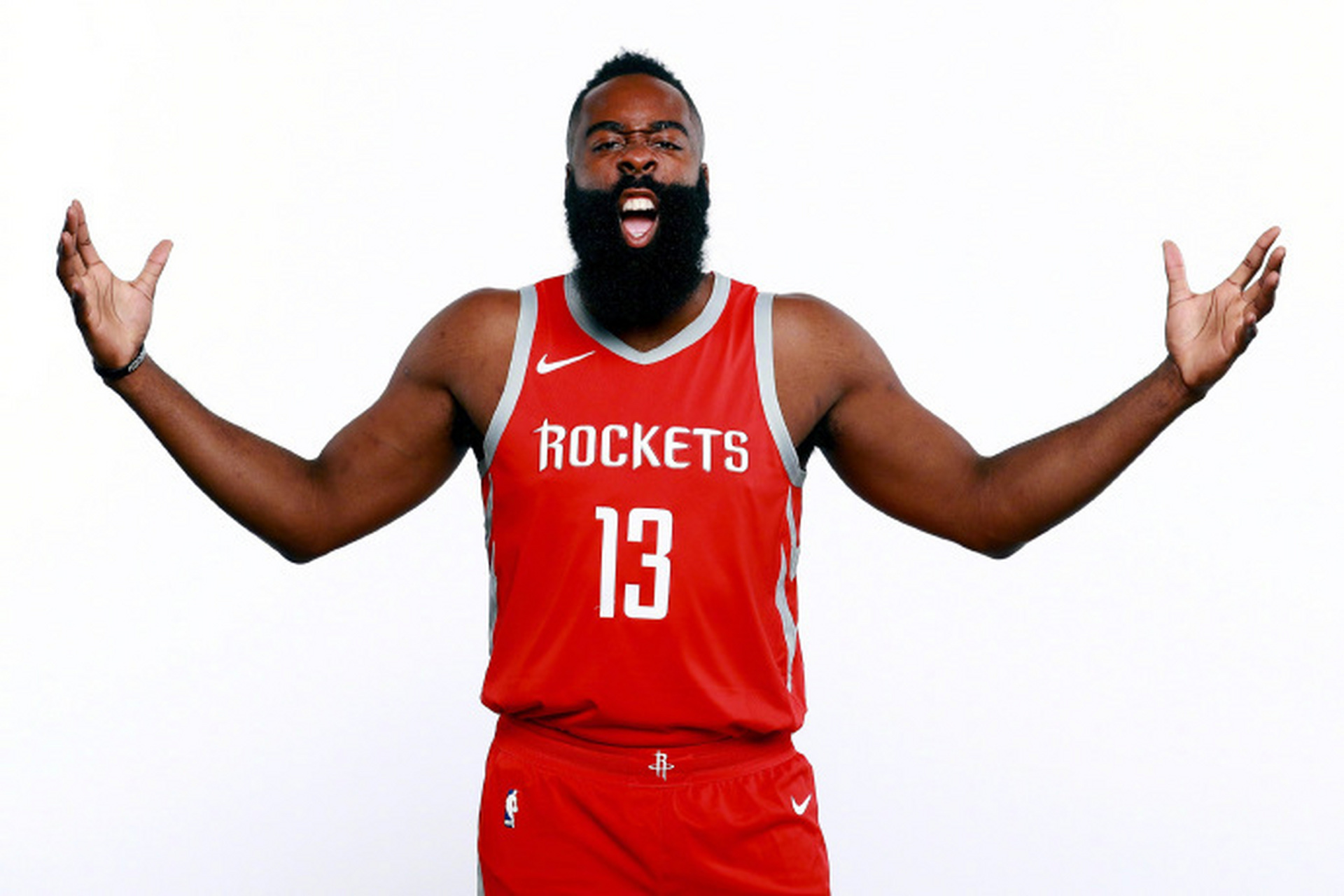 梅西雕像揭幕仪式上，梅西与宝莱坞影星沙鲁克-汗合影（梅西雕像揭幕现场，梅西与宝莱坞巨星沙鲁克·汗同框合影）