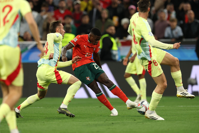 门兴0-0莱比锡，奥诺拉破门被吹，劳姆中框，门兴全场0射正（门兴0-0莱比锡：奥诺拉进球无效，劳姆中框，门兴整场零射正）