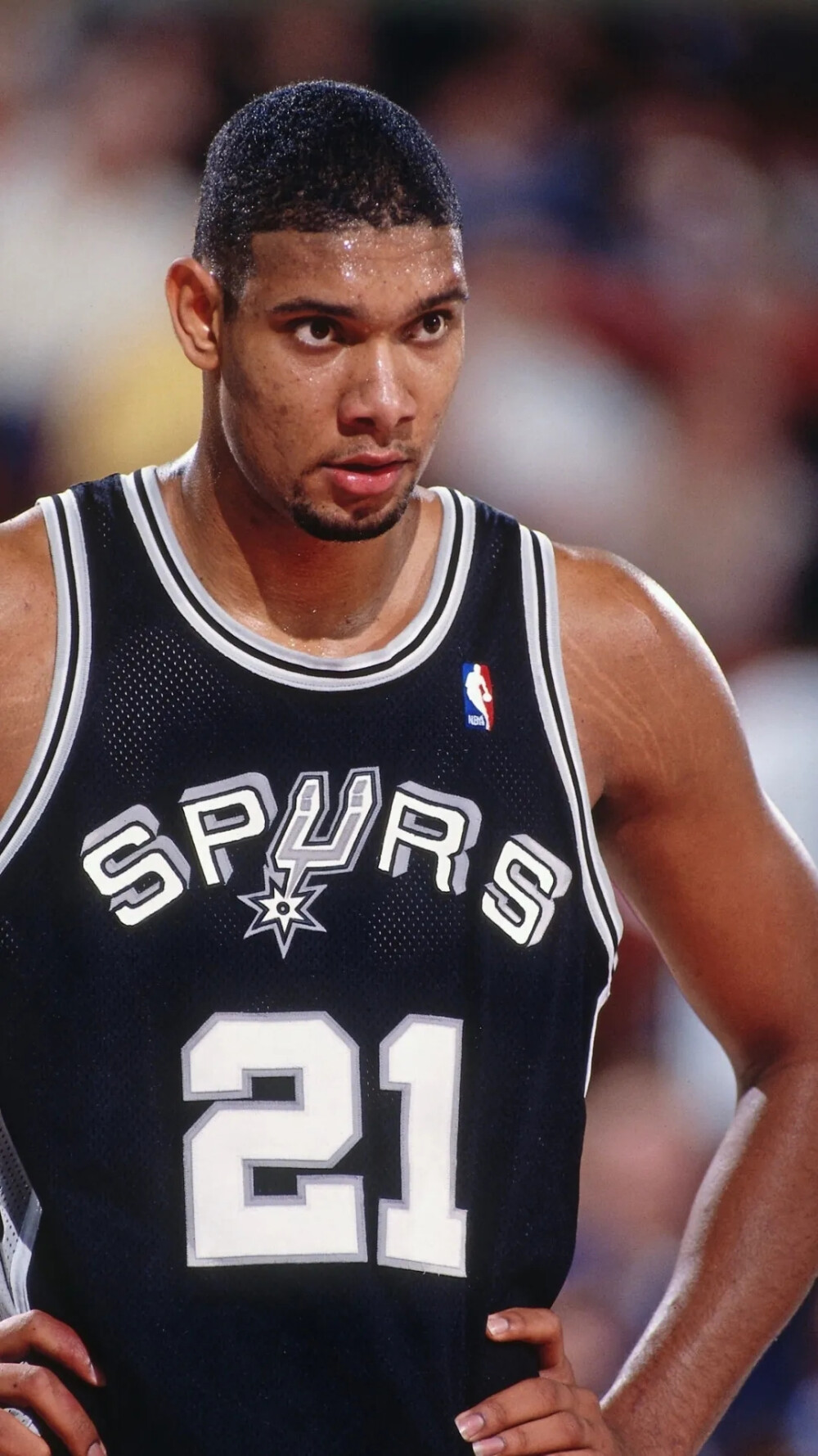 CIES列2021年来转会盈利榜：法鹰2.86亿欧居首，布莱顿第二（CIES发布自2021年以来转会盈利榜：法鹰以2.86亿欧领跑，布莱顿第二）