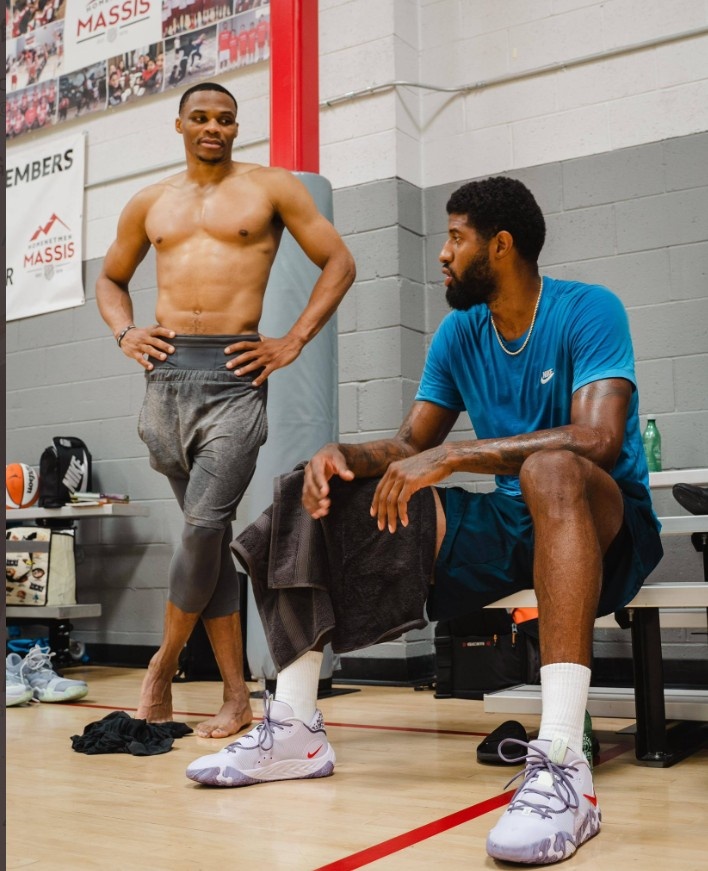 加纳乔：今天我进球了但意义不大，因为我们没能赢下比赛（加纳乔：进球难掩遗憾，未能取胜令喜悦失色）