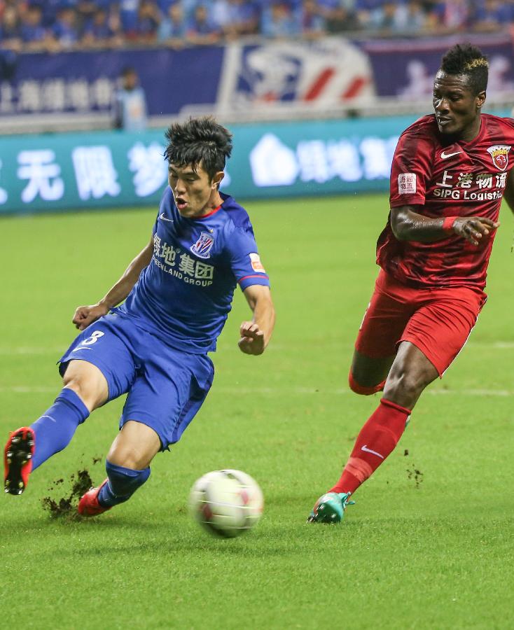 意甲三分制时代，斯帕莱蒂是第二位率队参加过三大德比的主帅（自意甲实行三分制以来，斯帕莱蒂成为第二位带队出战三大德比的主教练）